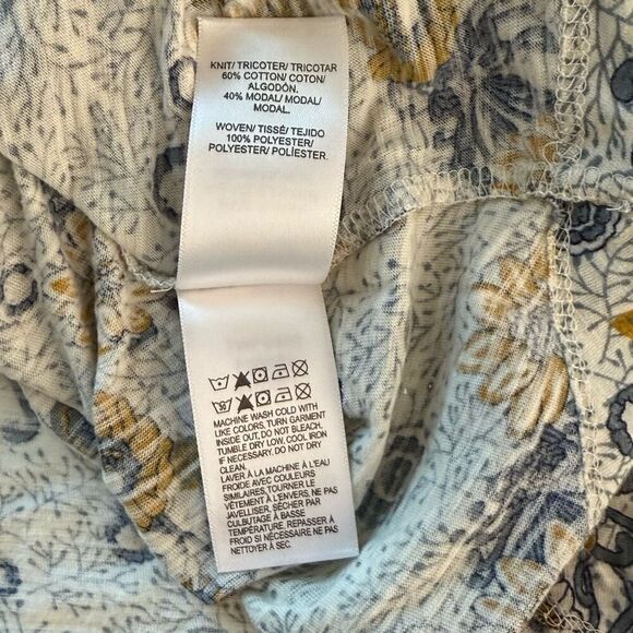 Lucky Brand Yellow Blue Floral Blouse Keyhole Flutter Sleeve - Women’s US L - Picture 8 of 8